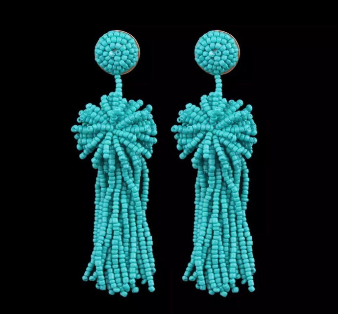Tassel drops in Aqua