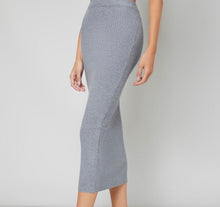 Load image into Gallery viewer, Midi ribbed skirt